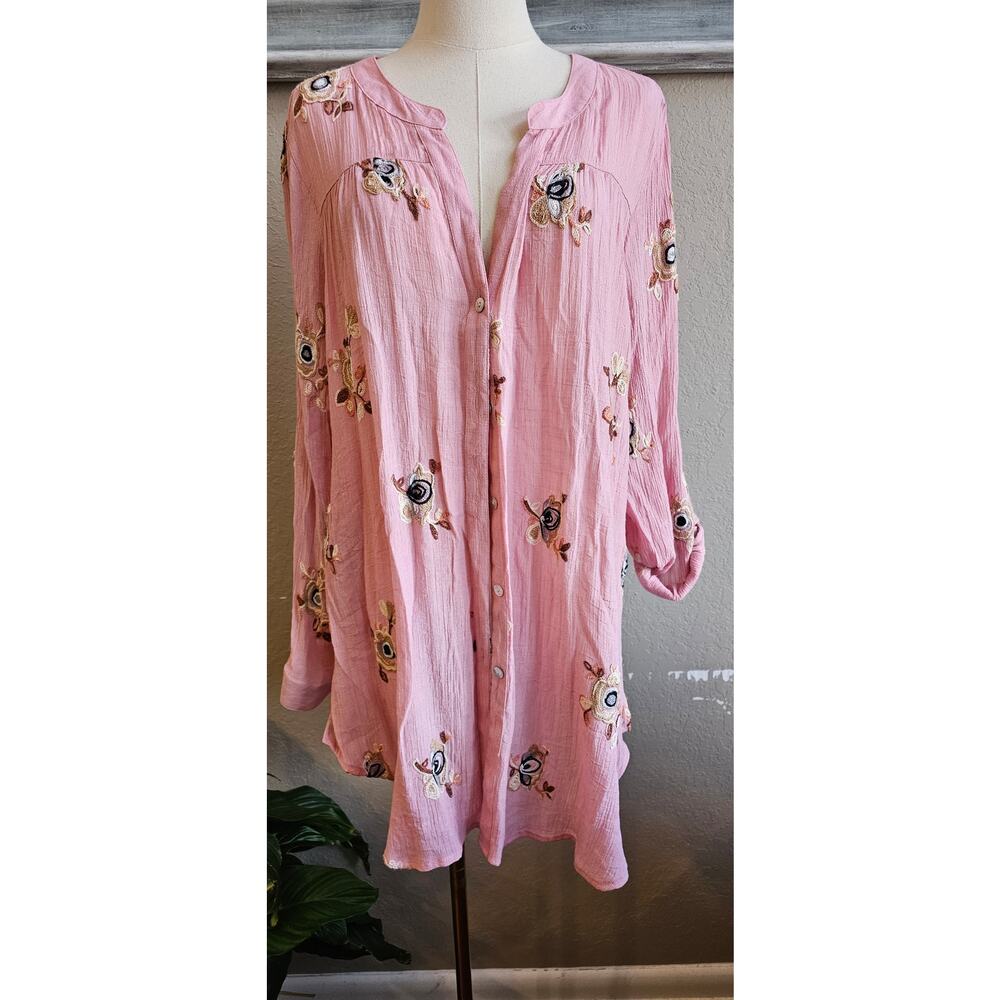 fig and flower Pink Embroidered Button-Down Tunic